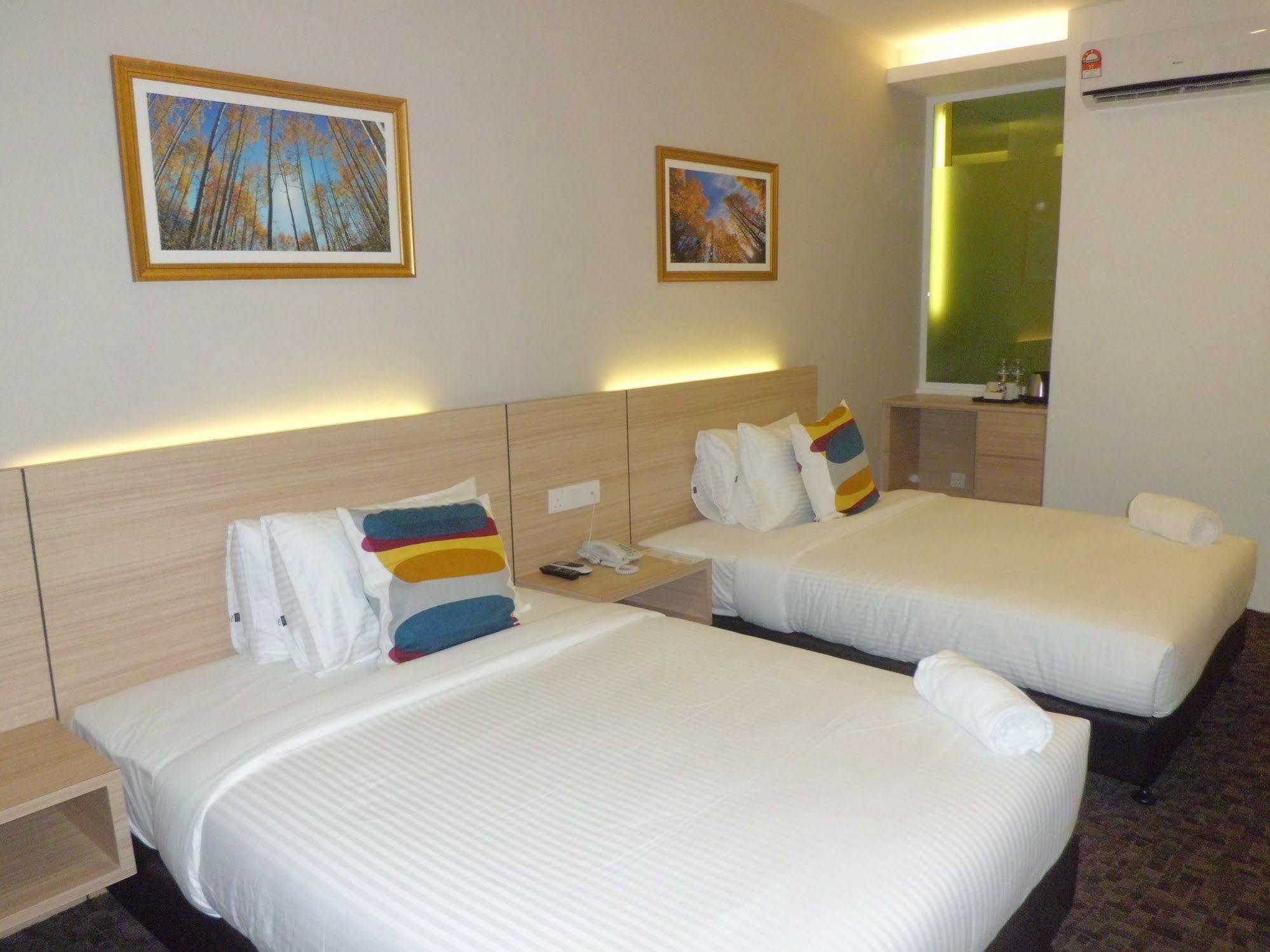 The Inn Bintulu Exterior photo