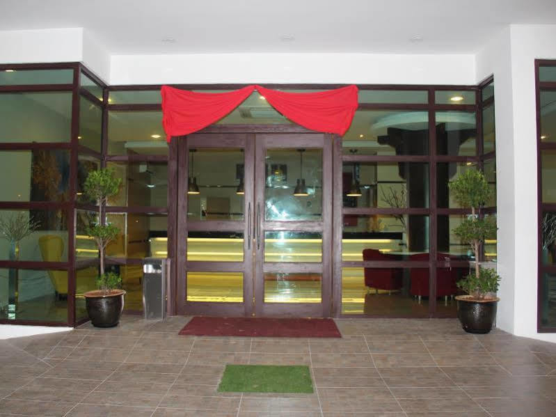 The Inn Bintulu Exterior photo